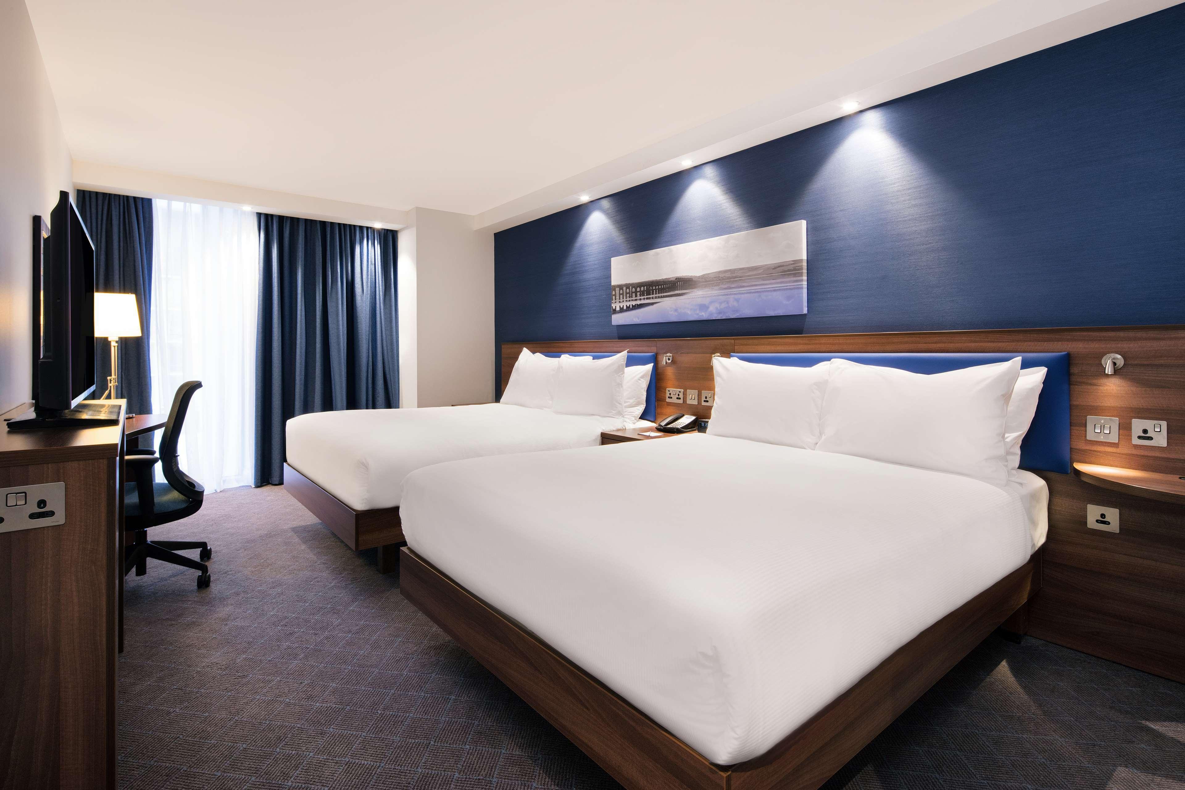Hampton By Hilton Dundee City Centre Екстериор снимка