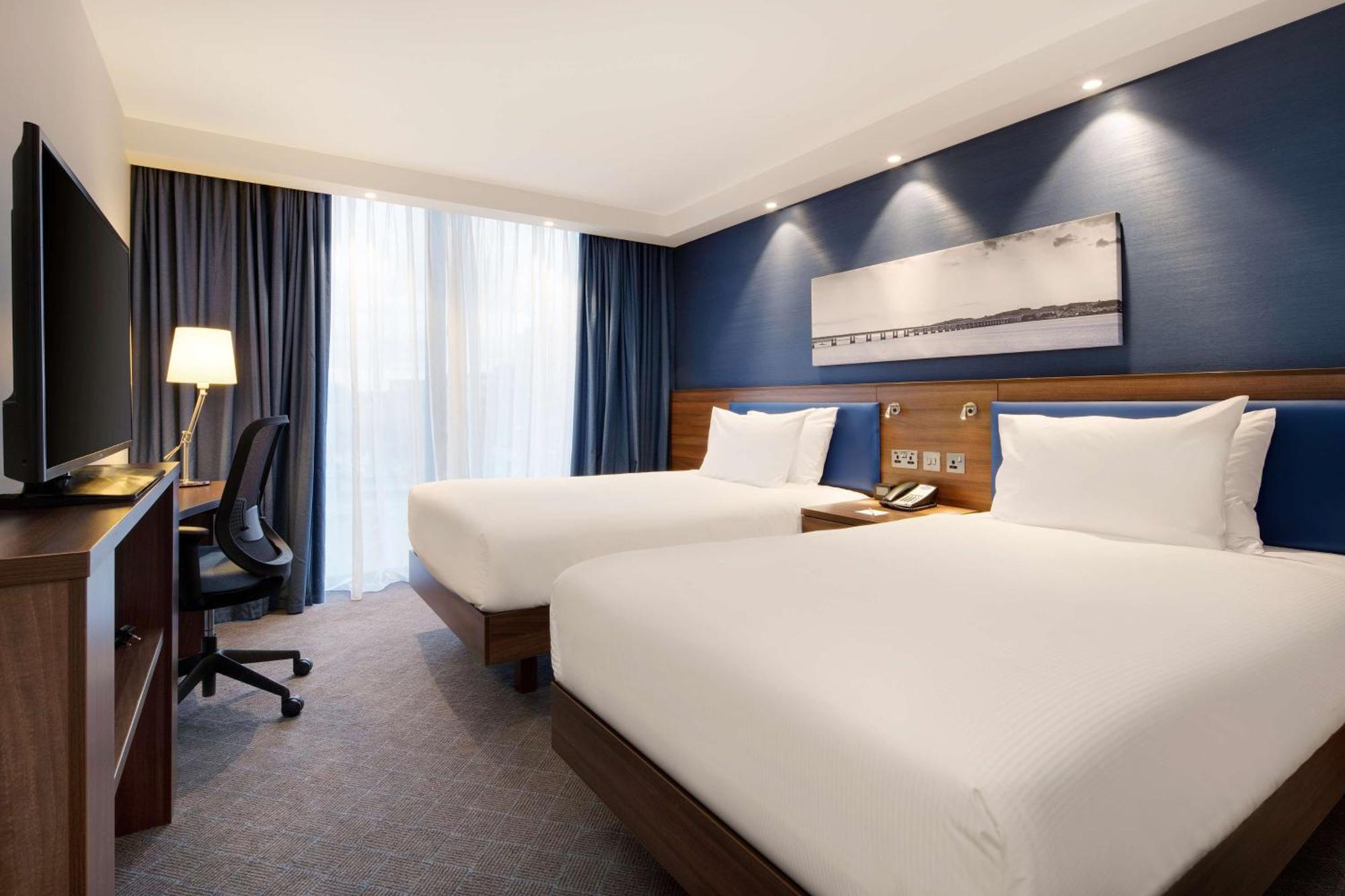 Hampton By Hilton Dundee City Centre Екстериор снимка